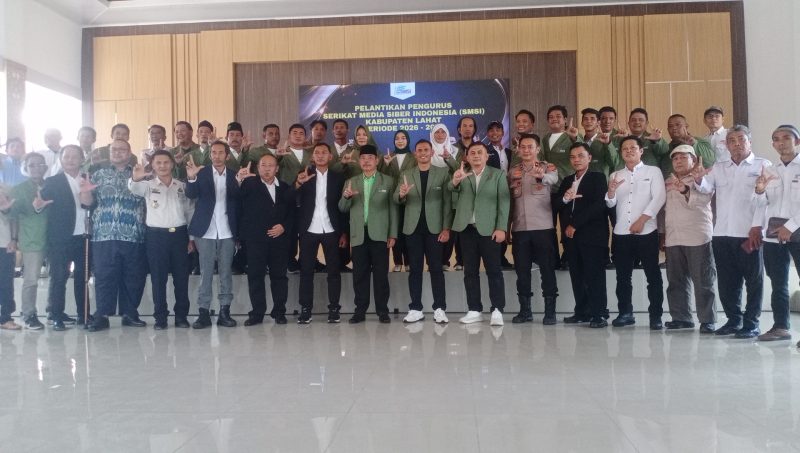 module: a;
hw-remosaic: 0;
touch: (-1.0, -1.0);
modeInfo: ;
sceneMode: Auto;
cct_value: 4694;
AI_Scene: (-1, -1);
aec_lux: 79.0;
hist255: 0.0;
hist252~255: 0.0;
hist0~15: 0.0;